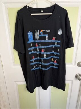 (2207) Doctor Who Retro Arcade Black Short Sleeve Tee